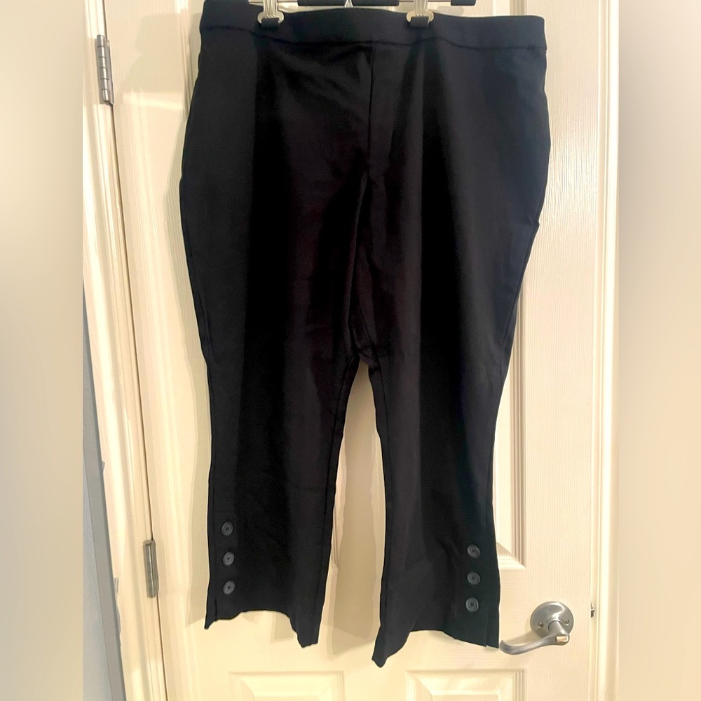 Simply Vera Wang Stretch Flared Crop Pants with Button Detail at Ankle - XXL